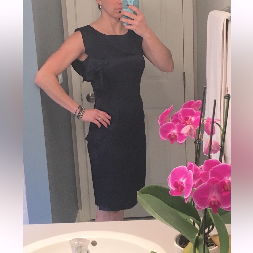 TAHARI ASL Elegant Navy Sleeveless Dress